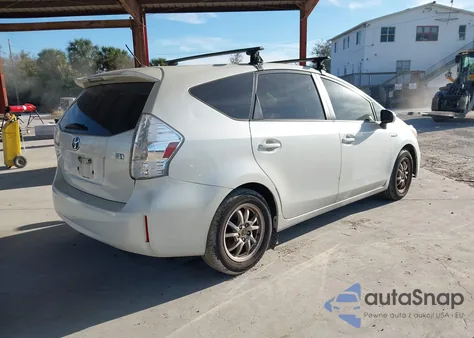 2014 Toyota Prius V Two z USA, uszkodzony, nr VIN JTDZN3EU3EJ009797